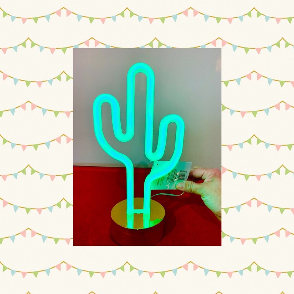 ⛵️ Neon light